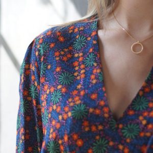 Motif Diane dessiné par OYeah Studio, avec fleurs et feuillages colorés pour la collection été 2020 de Lenny B